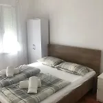 Deni *