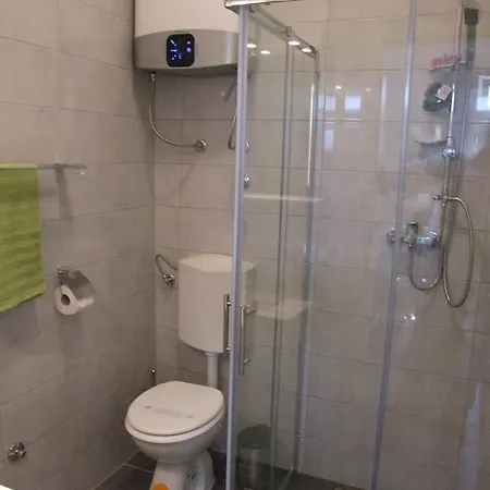 Deni Apartamento